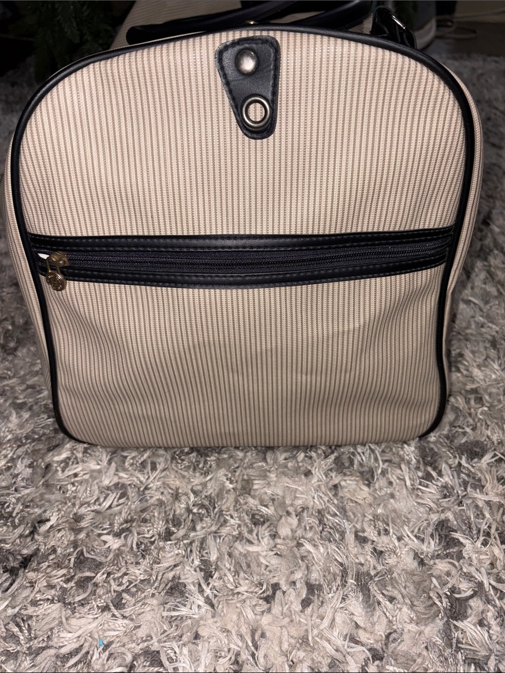 DONT BUY Fendi Parfums Duffle Bag - Picture 8 of 16